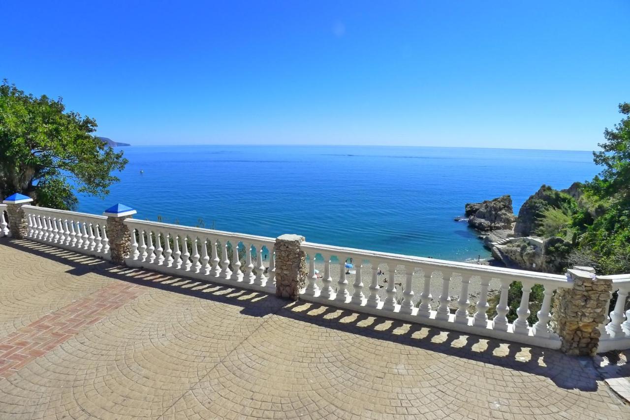 Stella Maris - Sleeps 4 Leilighet Nerja Eksteriør bilde